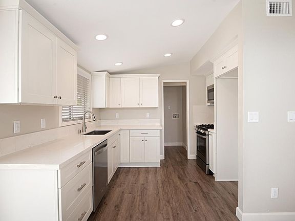 2nd image of 2379 Orange Ave #A