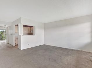 147 Brighton Dr #D, Boca Raton, FL 33434