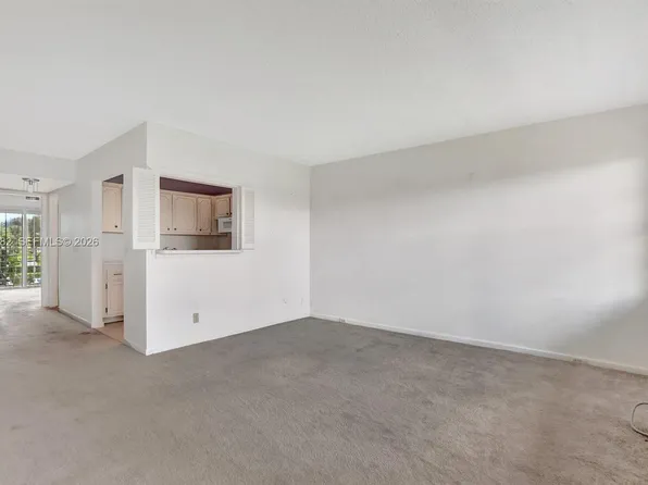 147 Brighton Dr #D, Boca Raton, FL 33434