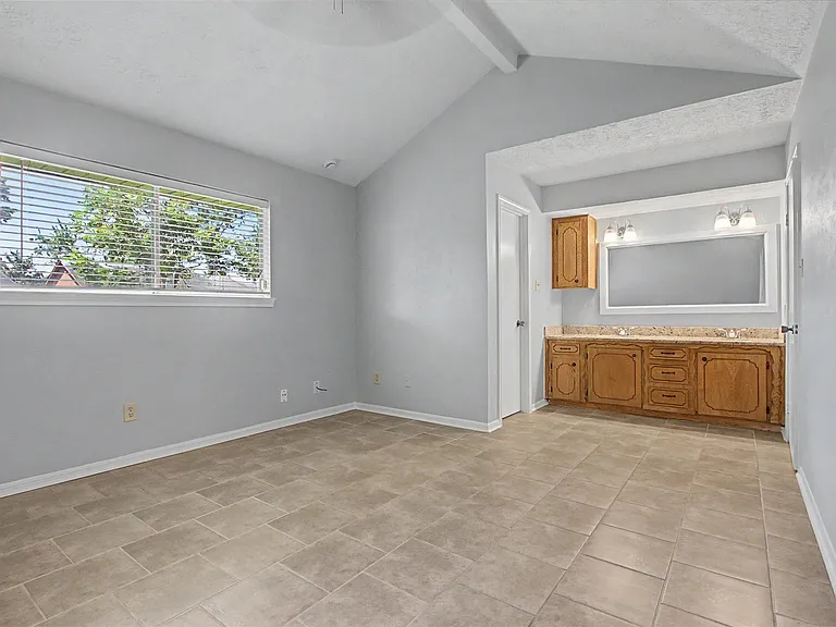 3519 Saratoga Dr — Photo 9