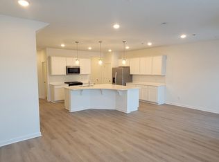 10384 Glacier Ln N, Maple Grove, MN 55369