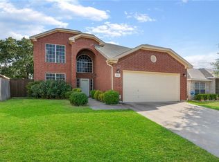 243 Enchanted Ct, Grand Prairie, TX 75050