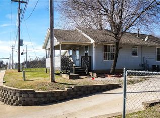 3964 W Don Tyson Pkwy, Springdale, AR 72762