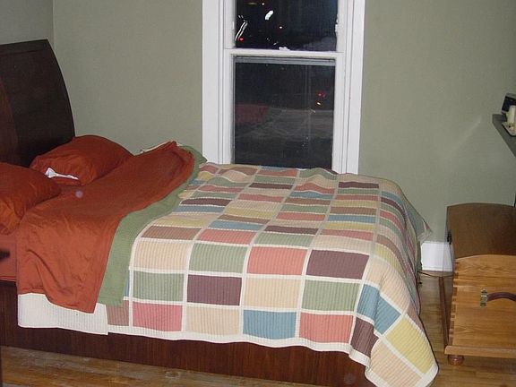Apt1 - bedroom