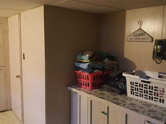 5th image of 27129 Shelbourne Dr