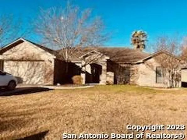 313 YORKTOWN, Pleasanton, TX 78064
