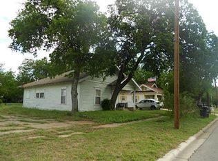 204 W Westhill Dr, Cleburne, TX 76033