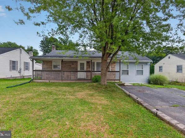 2725 Oakland Rd, Dover, PA 17315
