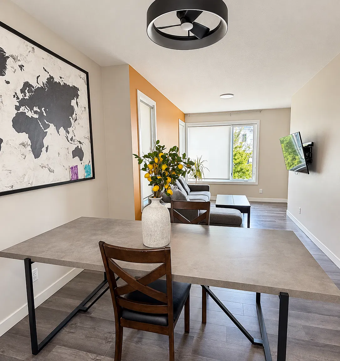 Homestead Calgary 3 Bed 2.5 Bath Townhouse With Fenced Yard Now For Re — Photo 4