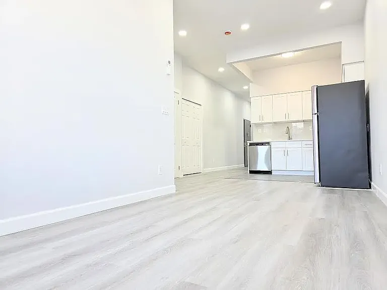 5022 5th Ave #2 — Photo 9