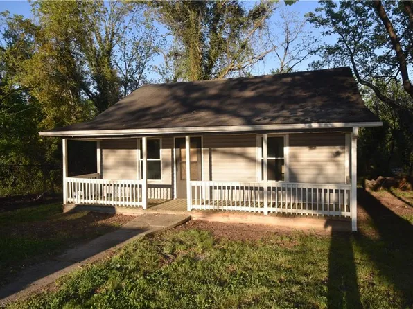 4053 Leo St, Winston Salem, NC 27105