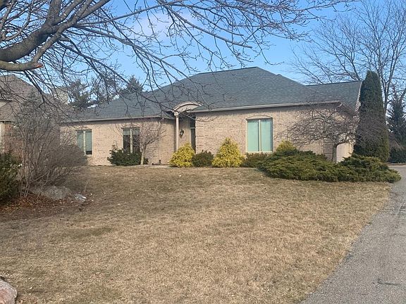 2nd image of 1733 Monterey Ct
