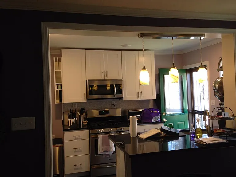 555 S Negley Ave #13 — Photo 5