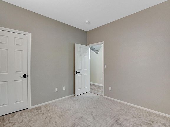 5th image of 10772 Balmoral St