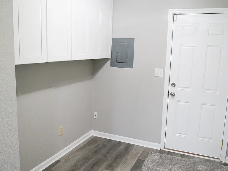 6021 Camellia Dr #A — Photo 27