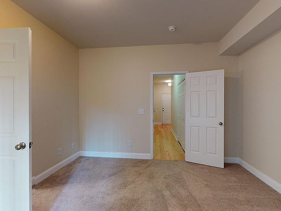 4th image of 4604 Palm View Cir