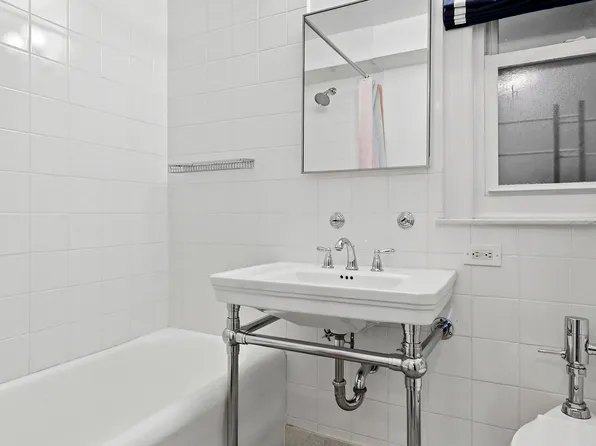 205 East 69th Street 3A image 9 of 10