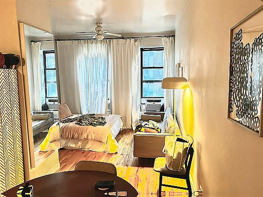 2nd image of 448 Bergen St APT 2C