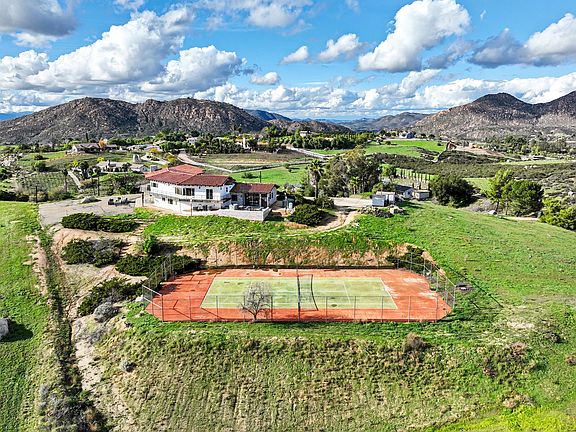 4th image of 38225 Camino Sierra Rd