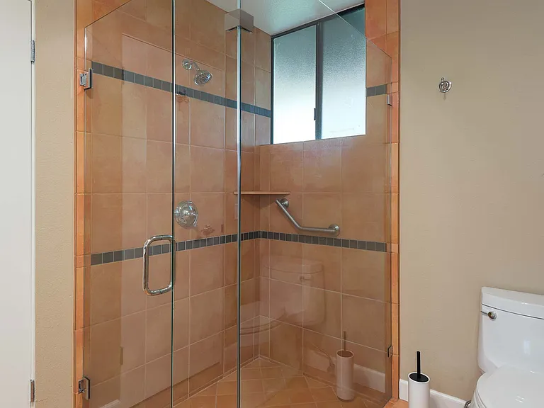 132 Yale Dr — Photo 30