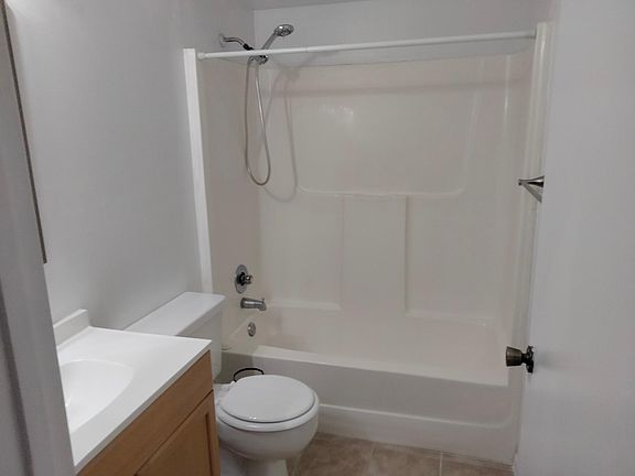 5th image of 6901 Ian Ct APT 10