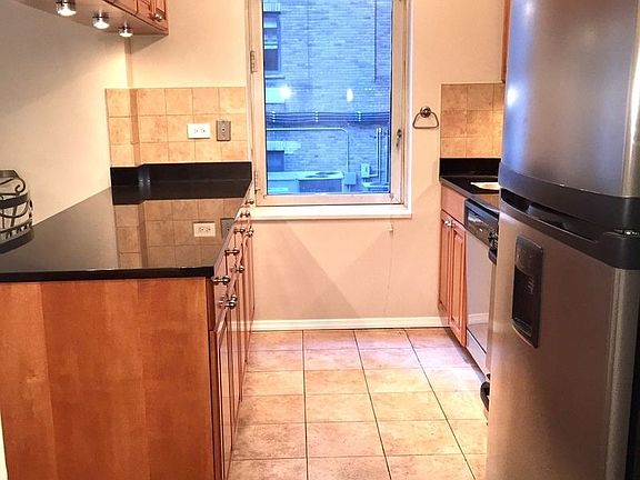 3rd image of 145 E 48th St APT 4C