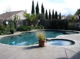 2111 Clearview Dr, Hollister, CA 95023