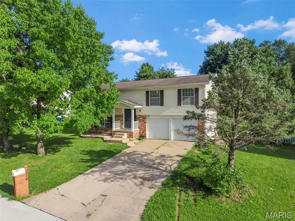 3846 Jeff Dr, Saint Charles, MO 63304