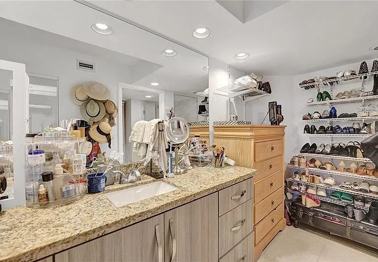7533 Glendevon Ln #907 — Photo 32
