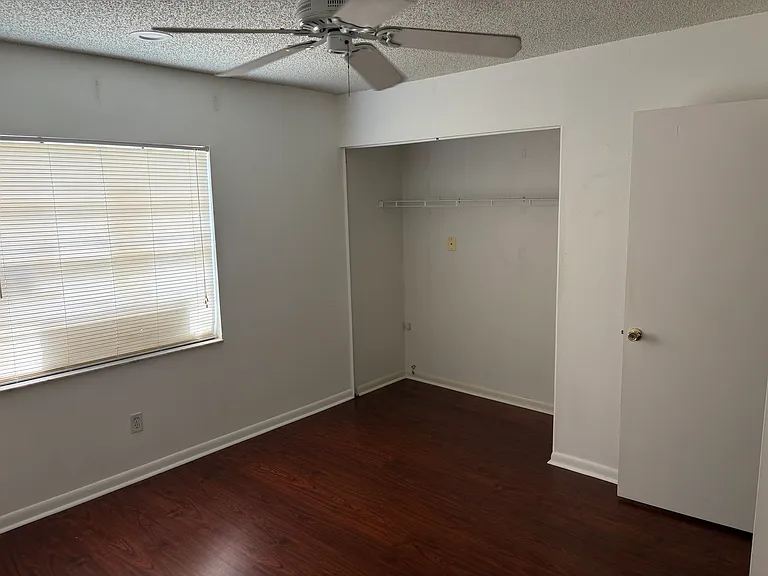 4714 Fox Hunt Dr — Photo 8