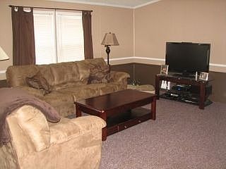 2nd image of 643 Tuxward Rd