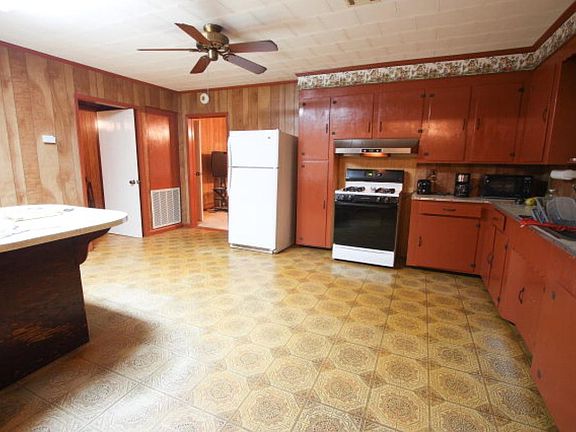 2nd image of 4406 Boquet St