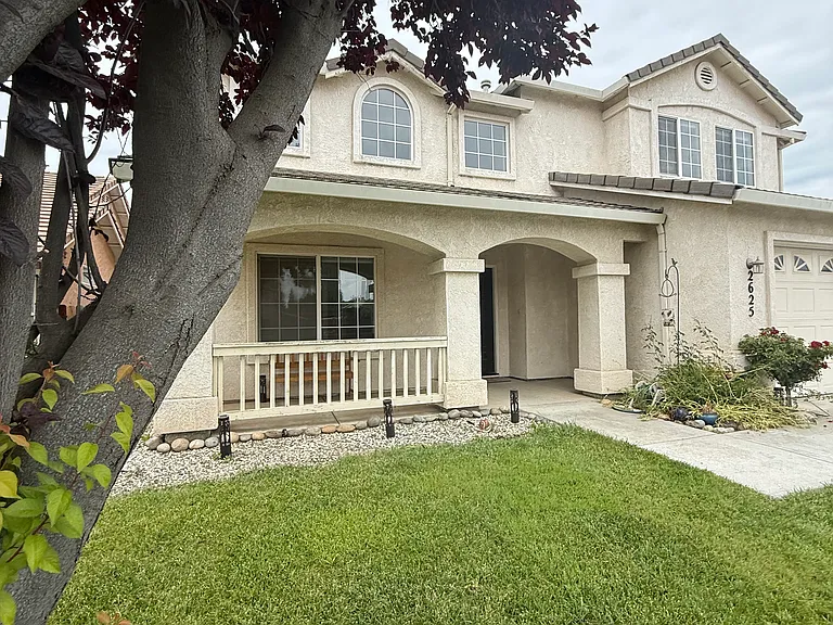 2625 Fiedler Way — Photo 1