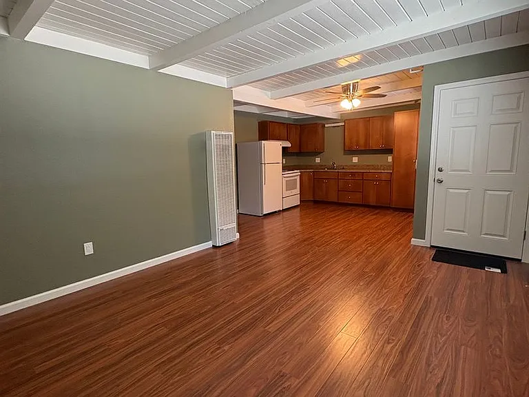 1268 High St — Photo 3