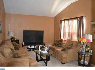 905 Gilder Dr, New Castle, DE 19720