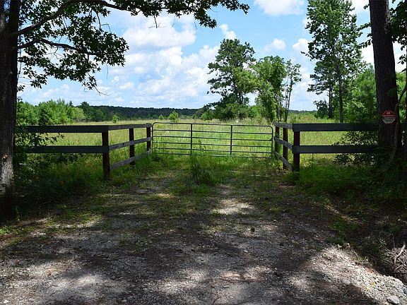 3rd image of 620 County Road 301 N