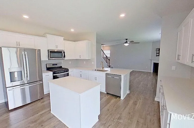 349 Silicon Dr — Photo 34