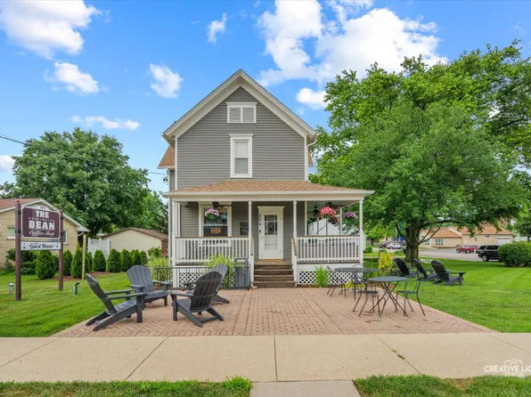 224 Main St, Burlington, IL 60109