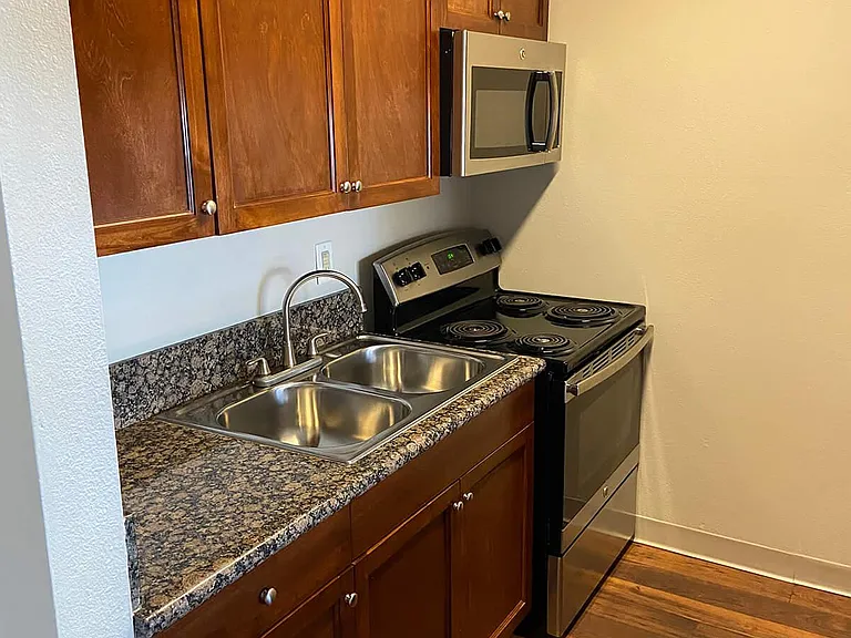 Maya Linda Apartments — Photo 21