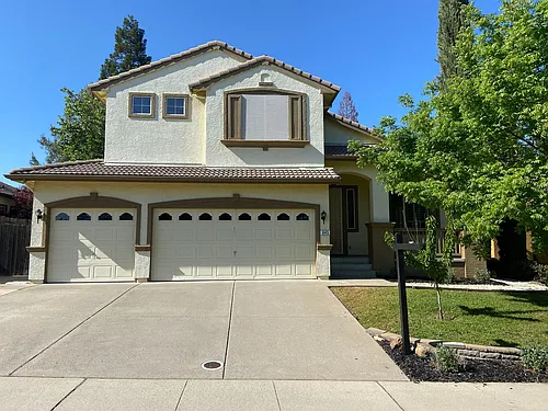 845 Densmore Way Photo 1