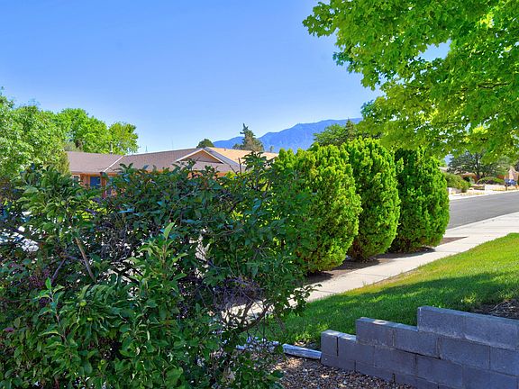 2nd image of 11304 Pinos Altos Ave NE