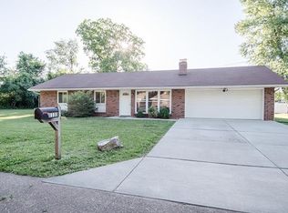 1133 Sherbrook Dr, Fenton, MO 63026