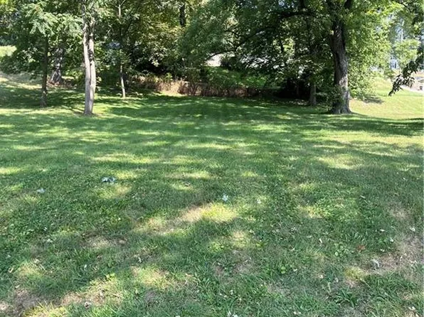 407 Chase St, Wathena, KS 66090