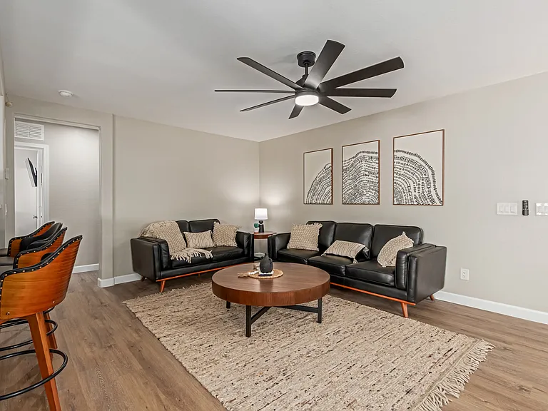 12430 W Willow Ave — Photo 8