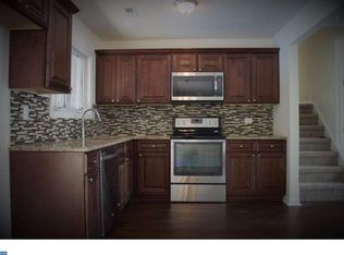 31 Ivy Hall Ln, Sicklerville, NJ 08081