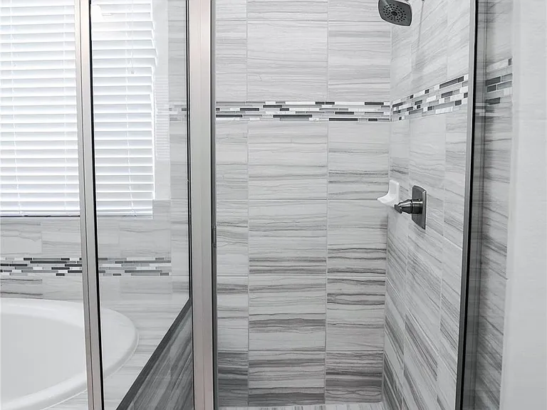 6307 Grand Drift Ct — Photo 14