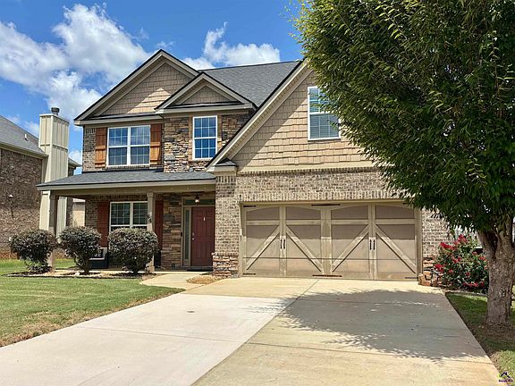 4th image of 64 Glen Arbor Ln