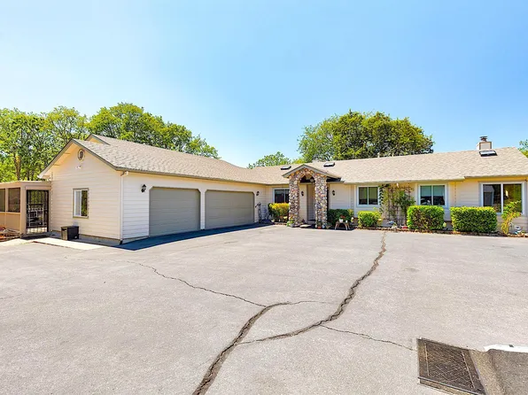 243 Castle Creek Rd, Grants Pass, OR 97526