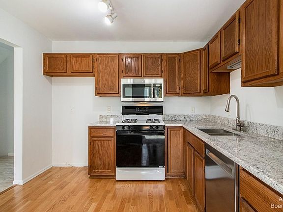 5th image of 637 Liberty Pointe Dr