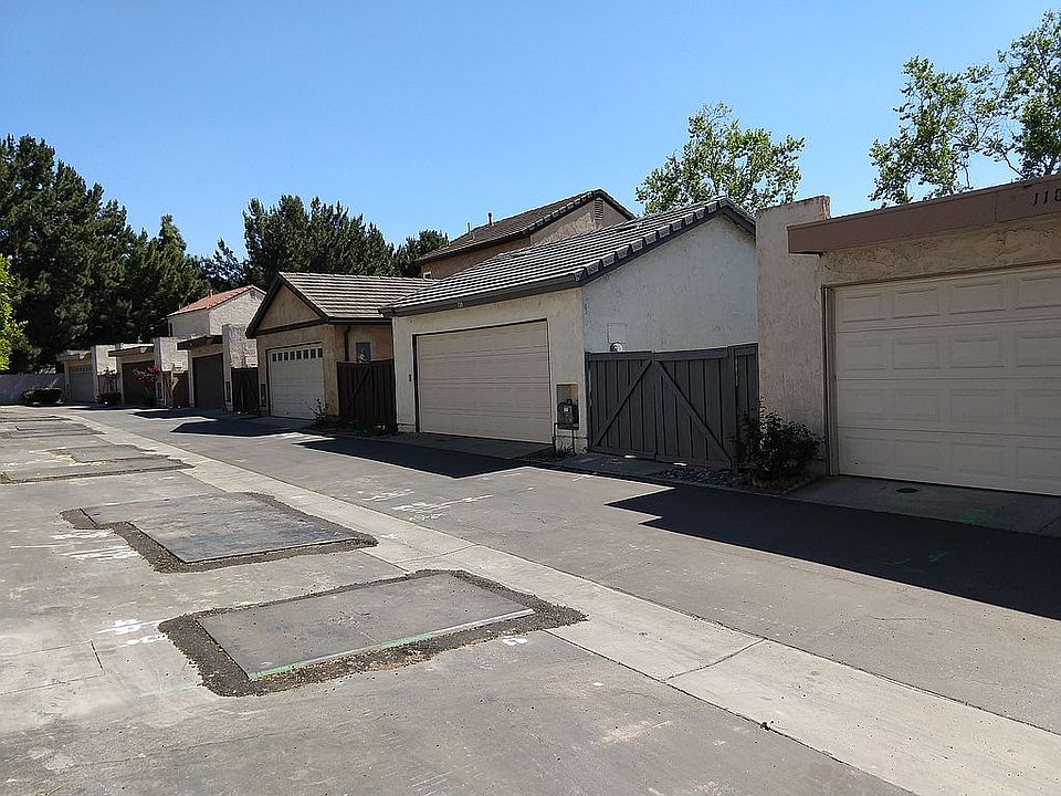 2nd image of 120 Orchard